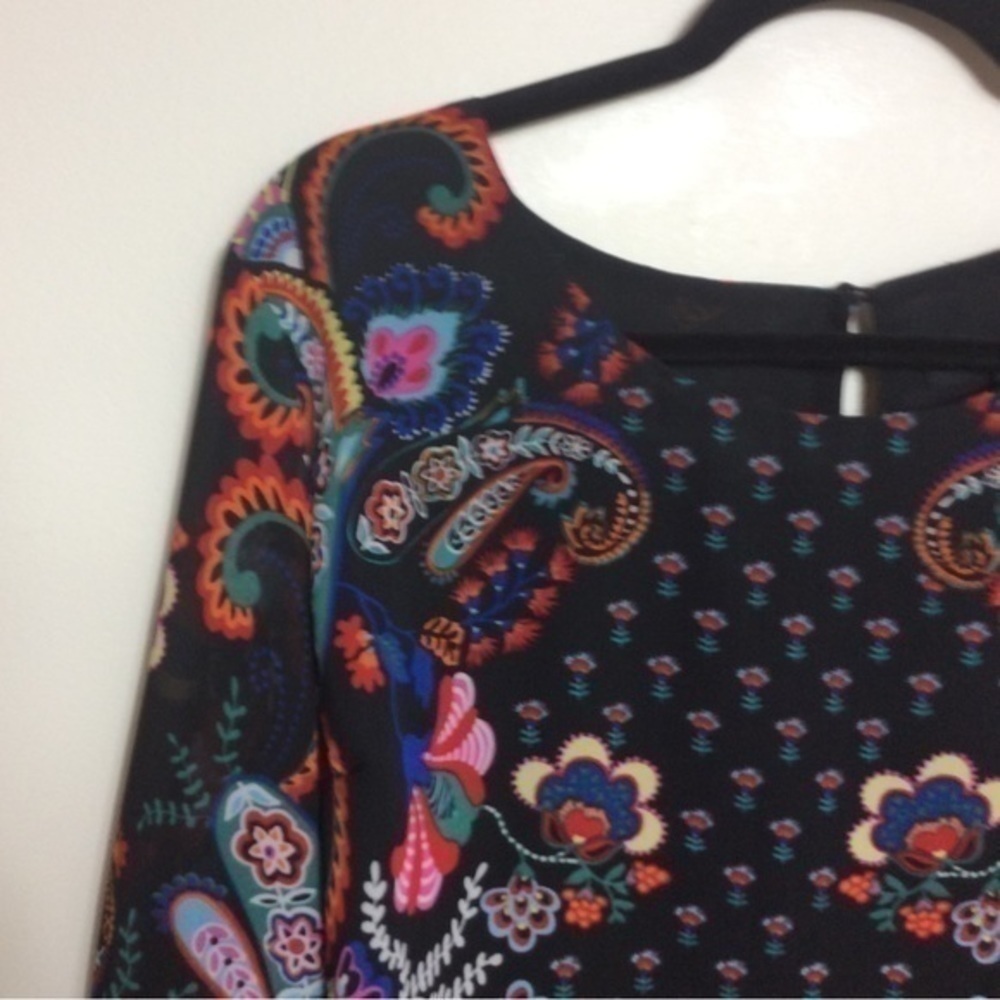 ๐3/$20!
Zac & Rachel black flora Crepe Chiffon Blouse. XL - Picture 7 of 7